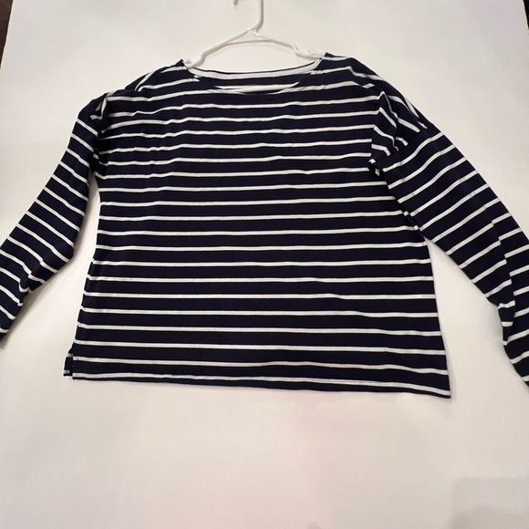 OLD NAVY SCOOP NECK TUNIC TOP. SIZE LARGE  NAVY AND WHITE STRIPPED. - Picture 1 of 6